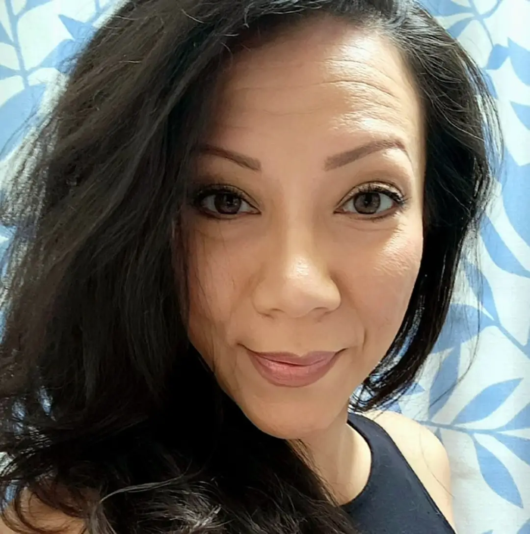 Sharon Sharon Potts, Clinical Aesthetician